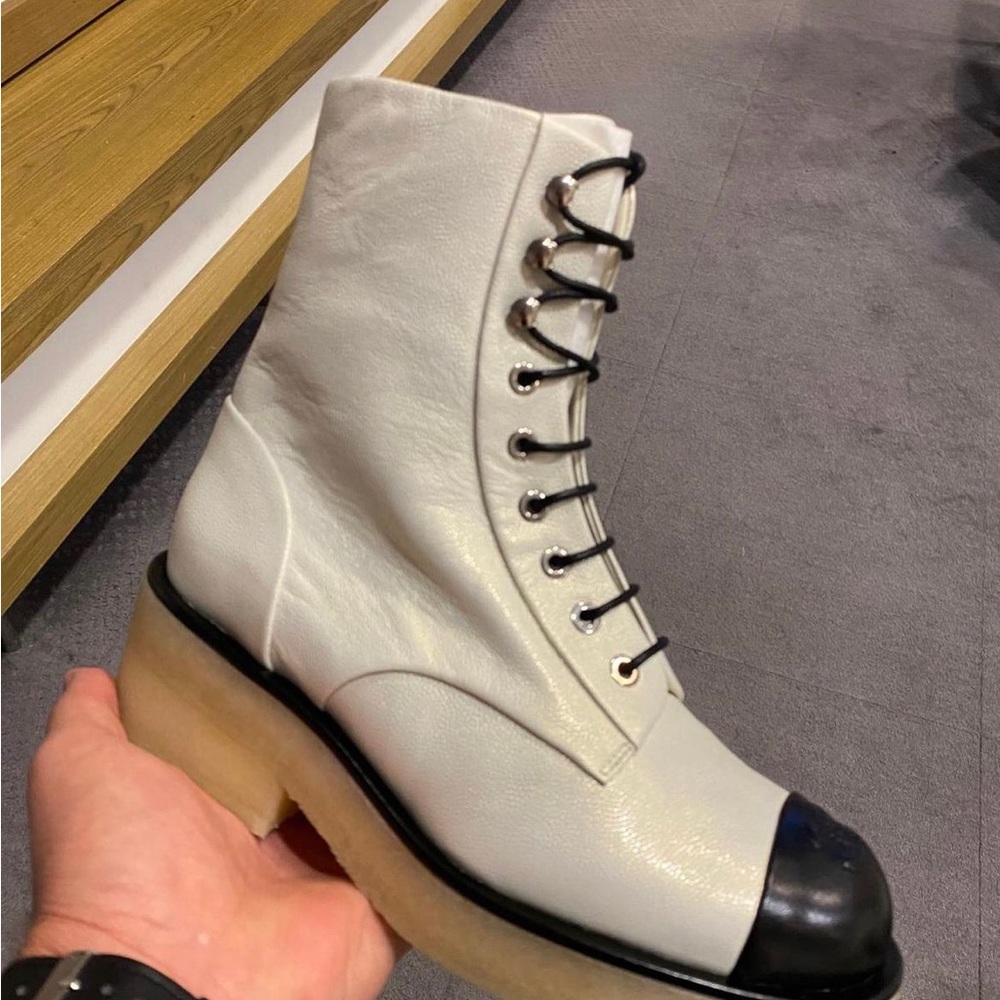 Beautiful Chanel boots never used size 7